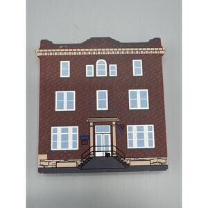 2001 Cats Meow Village YMCA New Brighton PA Shelf Sitter READ DETAILS
